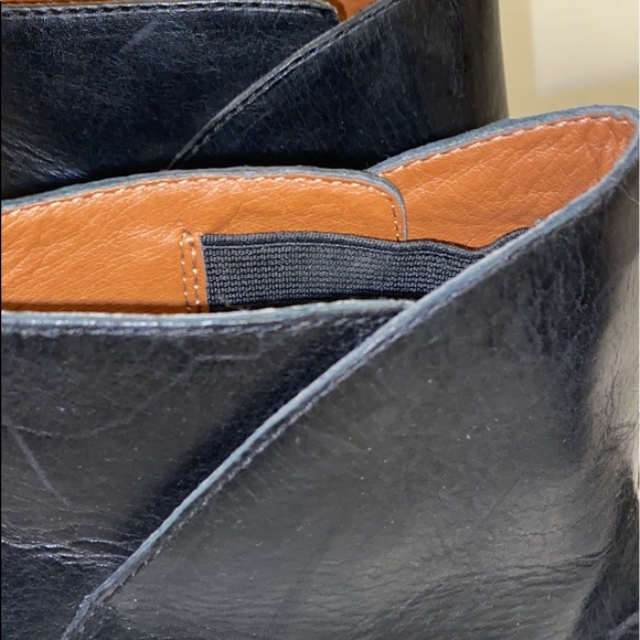 Lucky Brand Leather Bootie - Picture 3 of 11